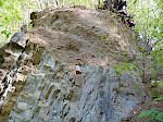 Das horizontale Auflager der fossilreichen Kalkarenite der Blankenburg-Formation (Untercampanium) über die leicht überkippten Mikritkalke des Unteren Muschelkalks nahe der Mönchsmühlenteiche in Blankenbrurg, Subherzynes Kreidebecken, markiert das Ende der Harz-Hebung. © Axel Munneke